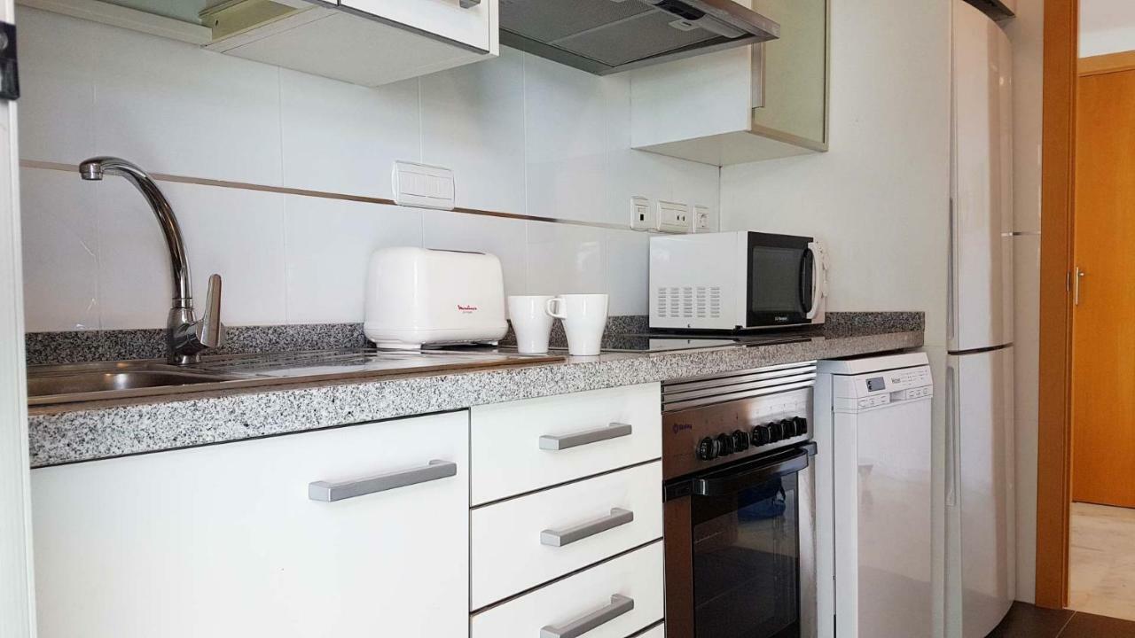 Highrise Apartment With Private Terrace & Sea Views - 34Th Floor 貝尼多姆 外观 照片
