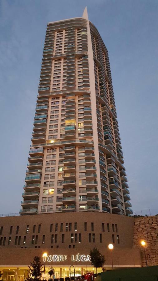 Highrise Apartment With Private Terrace & Sea Views - 34Th Floor 貝尼多姆 外观 照片